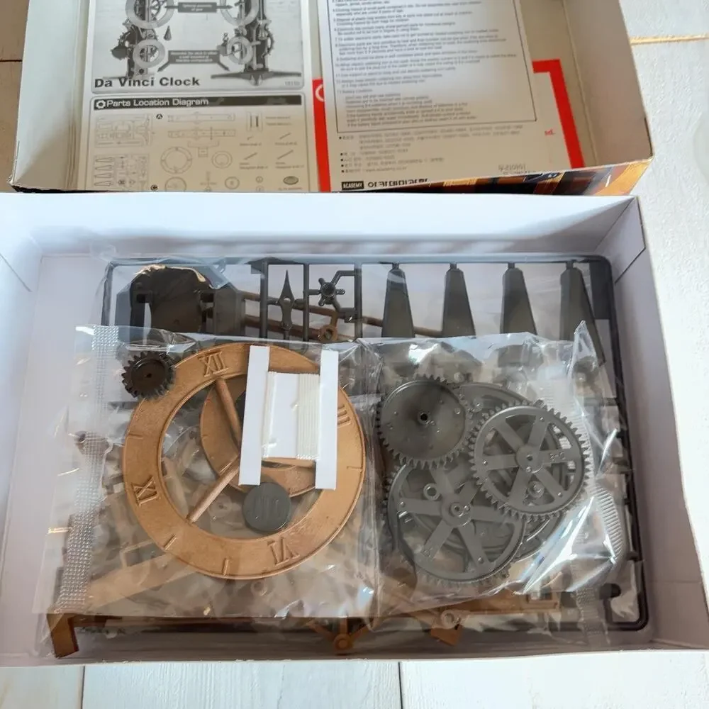 Academy Da Vinci Series Clock Plastic Model Kit Brown Working Pendulum 18150